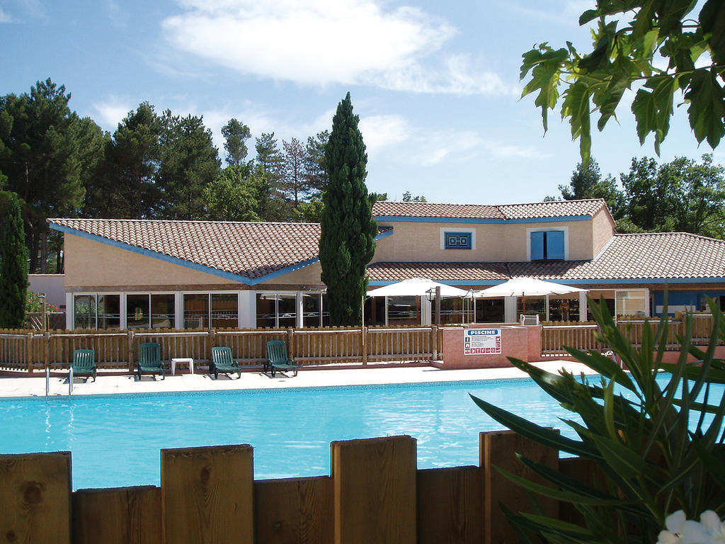 Gaujac  Lagrange Vacances Les Mazets De Gaujac מראה חיצוני תמונה